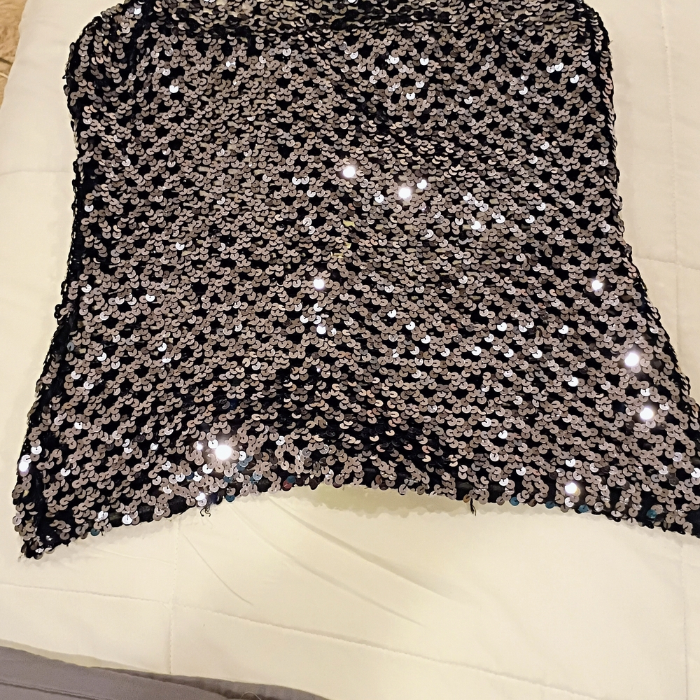 Vintage (80s)Black and Silver Sequin Tank Top